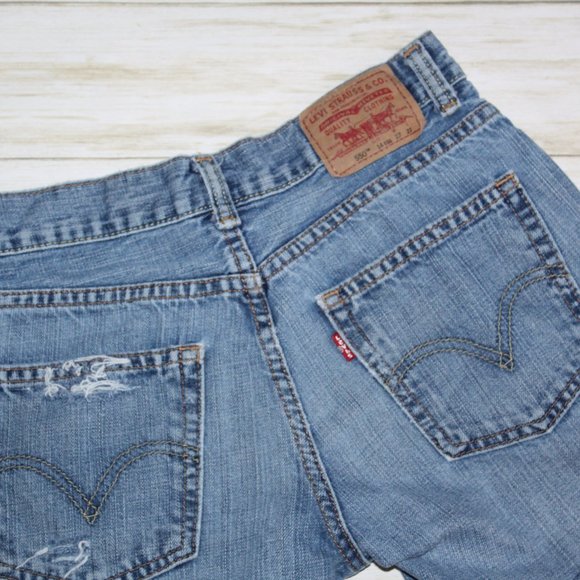 LEVI's VINTAGE JEAN SHORT Size 27 - Picture 1 of 2